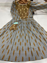 Load image into Gallery viewer, IKKATHL COTTON FRILLS KURTI WITH FRONT MOBILE POCKET