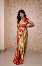 Load image into Gallery viewer, Light Weight Victorian designs in kanchi sarees with contrast border