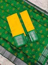 Load image into Gallery viewer, Mangalagiri Exclusive Pattu Kanchi Border Digital Printed Voni Lehanga Sets