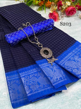 Load image into Gallery viewer, Dsr
Pure cotton madurai Sungudi sarees in shimmering silver border - Sheetal Fashionzz