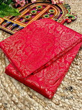 Load image into Gallery viewer, Dsr ERAGAI POLE
Kanchi semi silk bridal saree with all over copper zari jaquards - Sheetal Fashionzz