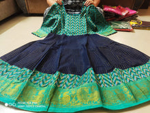 Load image into Gallery viewer, Madurai Sungudi All over Zari checks Fabric & banarasi jacord cotton combo - Sheetal Fashionzz