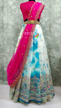 Load image into Gallery viewer, Pure Handloom Banarasi Organza Lehenga/Crop top Lehenga - Sheetal Fashionzz
