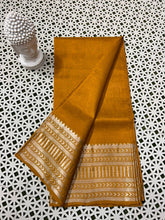 Load image into Gallery viewer, Mangalagiri Lt pattu Plain sarees - Sheetal Fashionzz
