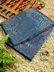 Dsr ERAGAI POLE
Kanchi semi silk bridal saree with all over copper zari jaquards - Sheetal Fashionzz